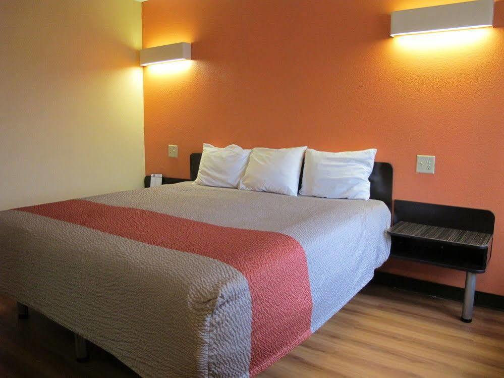 Motel 6-Libertyville, Il Extérieur photo
