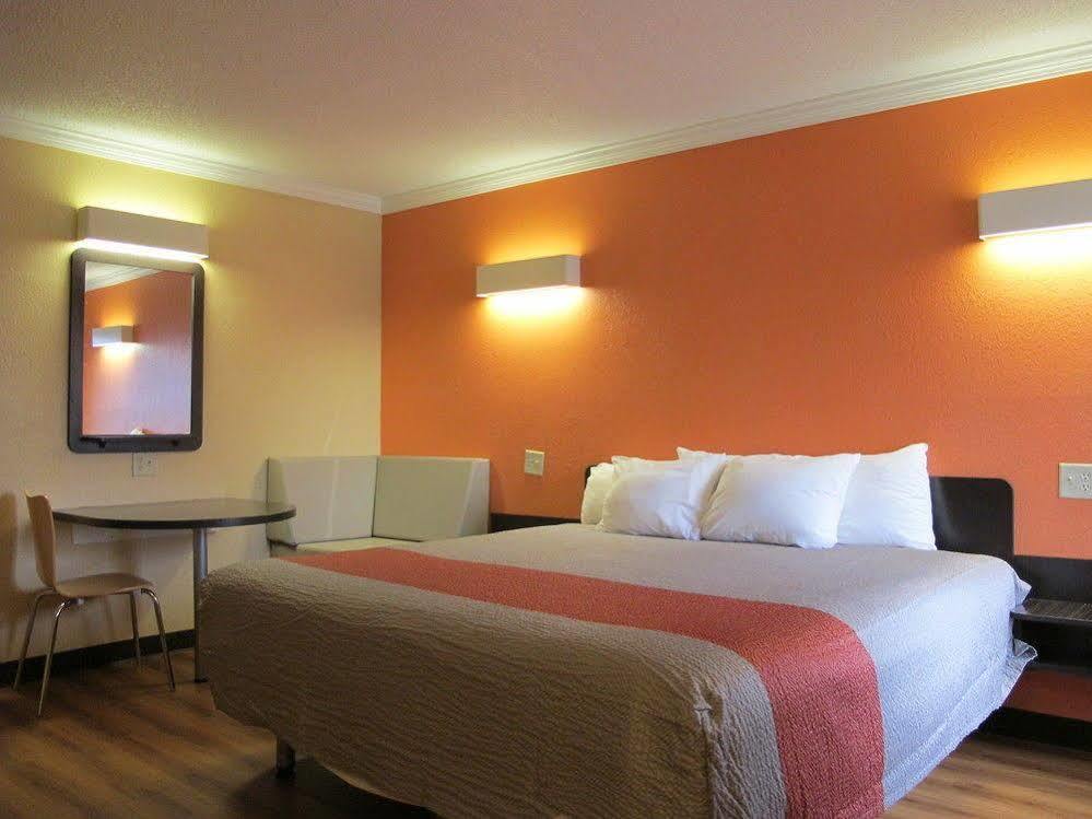 Motel 6-Libertyville, Il Extérieur photo